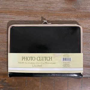 🌸3 for $12. Photo Clutch. NWT.